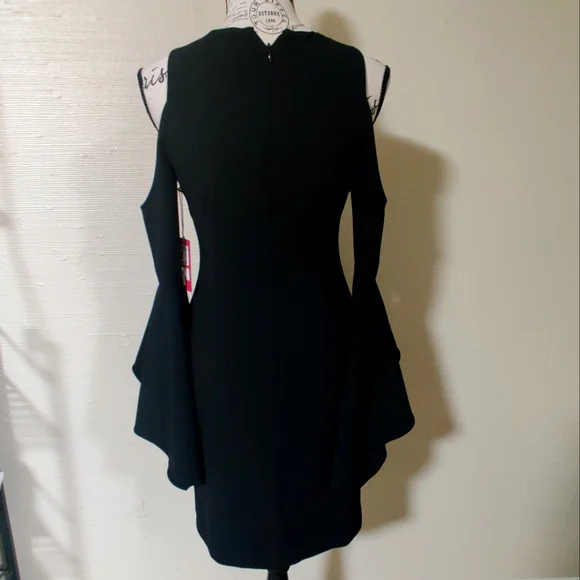 🆕 Vince Camuto Black Cold Shoulder Bell Sleeve Whimsigoth witchy Dress (XS) - Picture 5 of 10